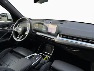 X1 xDr 25e M SPORT AdLED Pano HUD H K 360