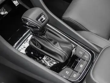 Karoq Sportline 2 0 TSI 140 kW 7-Gang-DSG 4x4