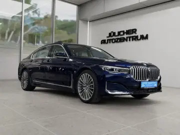 BMW 750i xDrive