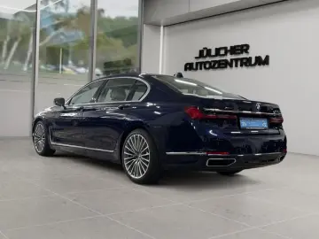 BMW 750i xDrive