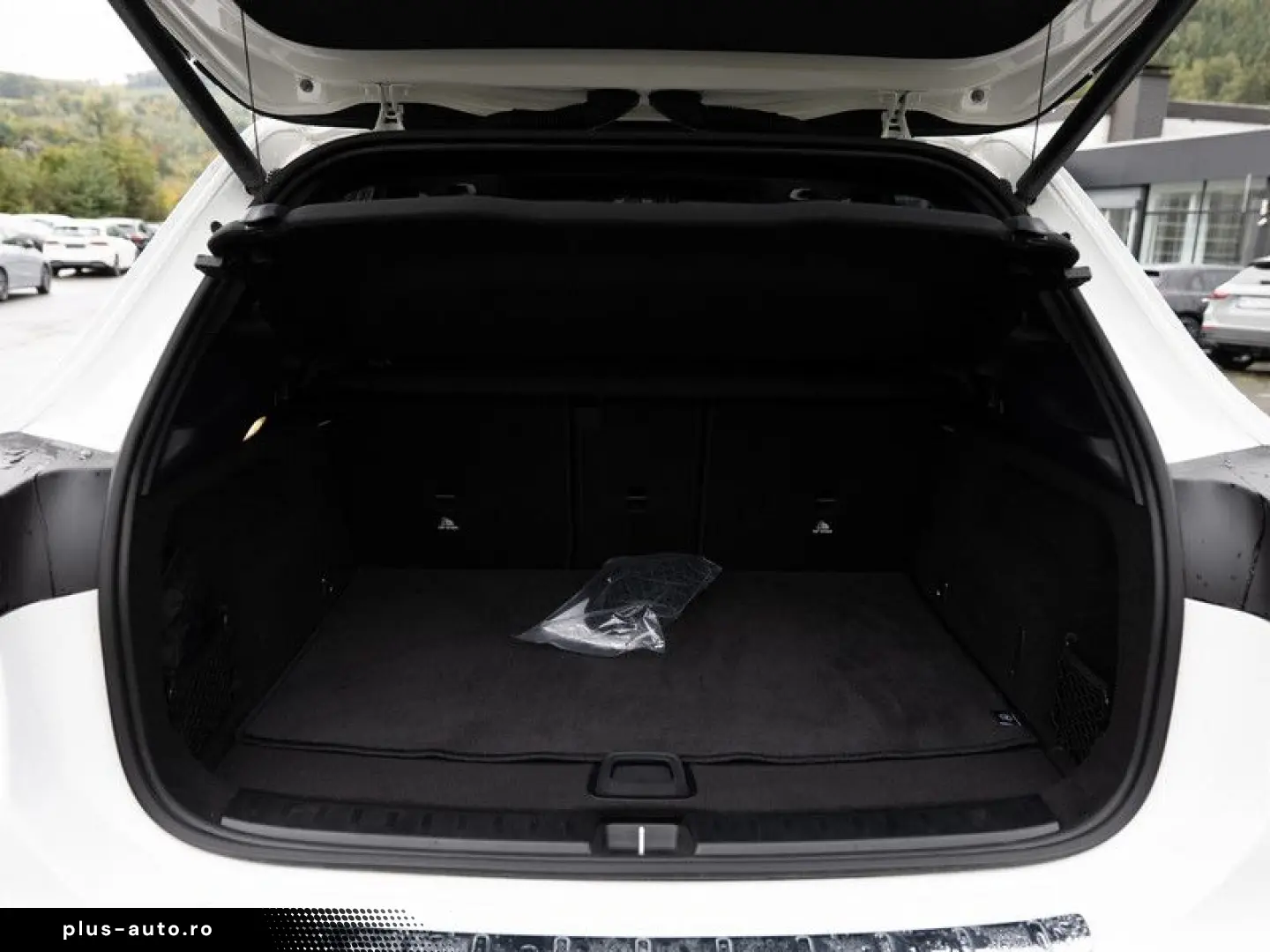 GLA 220 4M AMG-Sport MLB Pano Burm Distr Memo 19