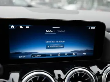 GLA 220 4M AMG-Sport MLB Pano Burm Distr Memo 19