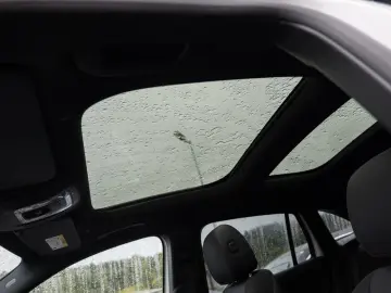 GLA 220 4M AMG-Sport MLB Pano Burm Distr Memo 19