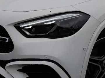 GLA 220 4M AMG-Sport MLB Pano Burm Distr Memo 19