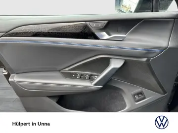 Tiguan 2.0 R-LINE BLACK STYLE 4X4 PANO AHK LM20