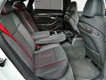 S8 TFSI quattro Matrix HuD B&O Nacht Massage 360