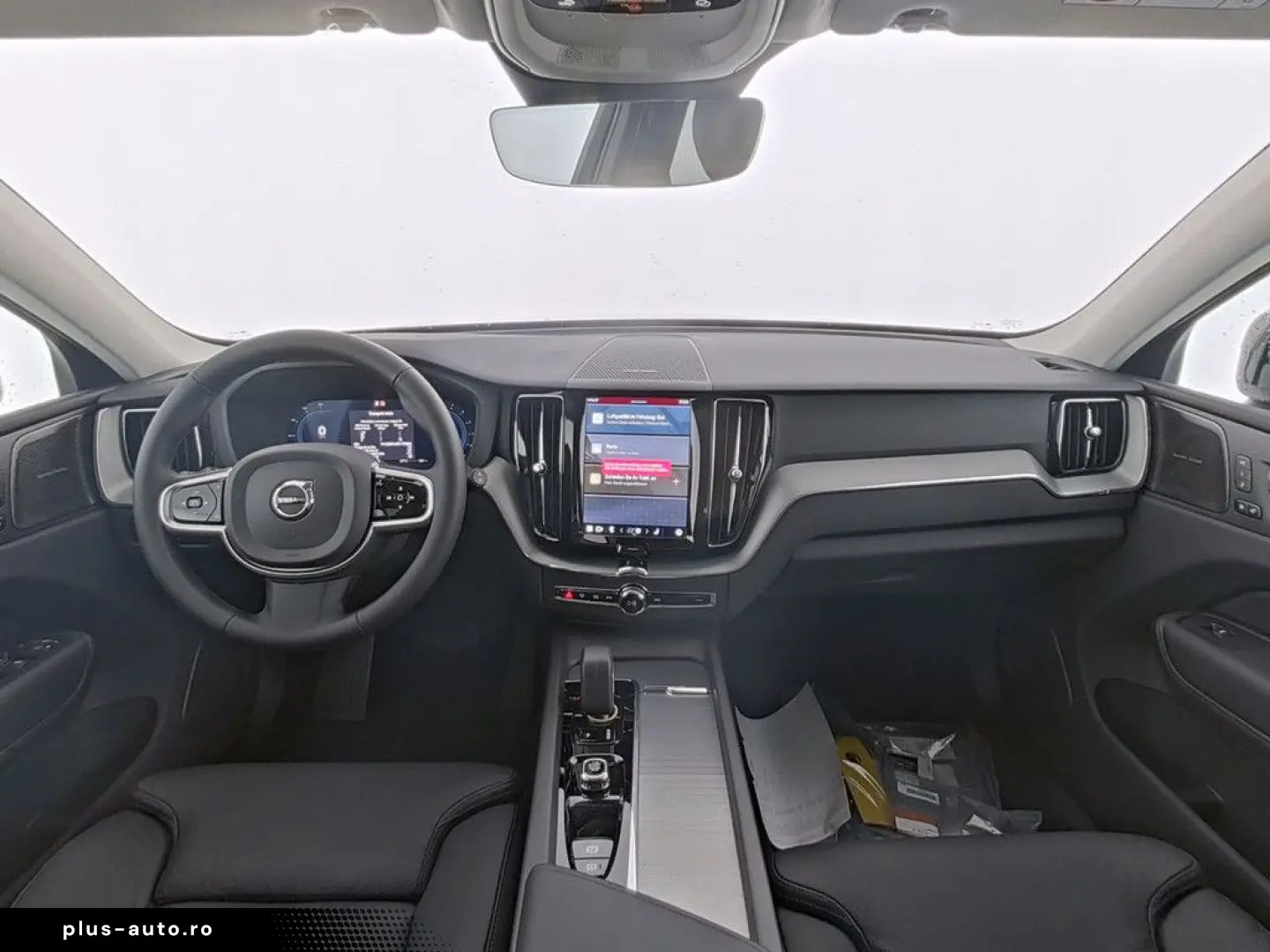 XC60 B5 B AWD Plus Dark FACEL. ACC AHK PANO 360