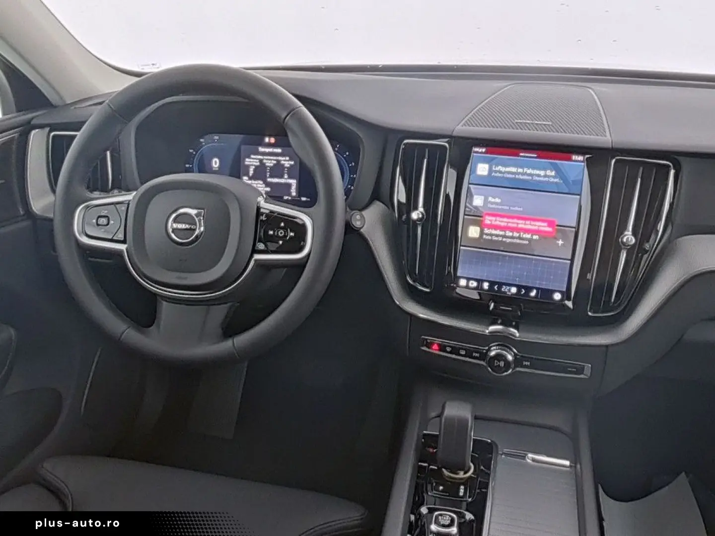 XC60 B5 B AWD Plus Dark FACEL. ACC AHK PANO 360