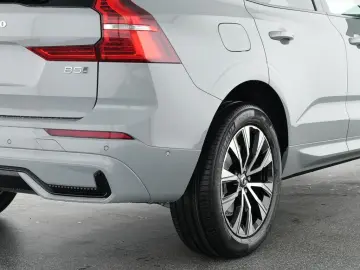 XC60 B5 B AWD Plus Dark FACEL. ACC AHK PANO 360