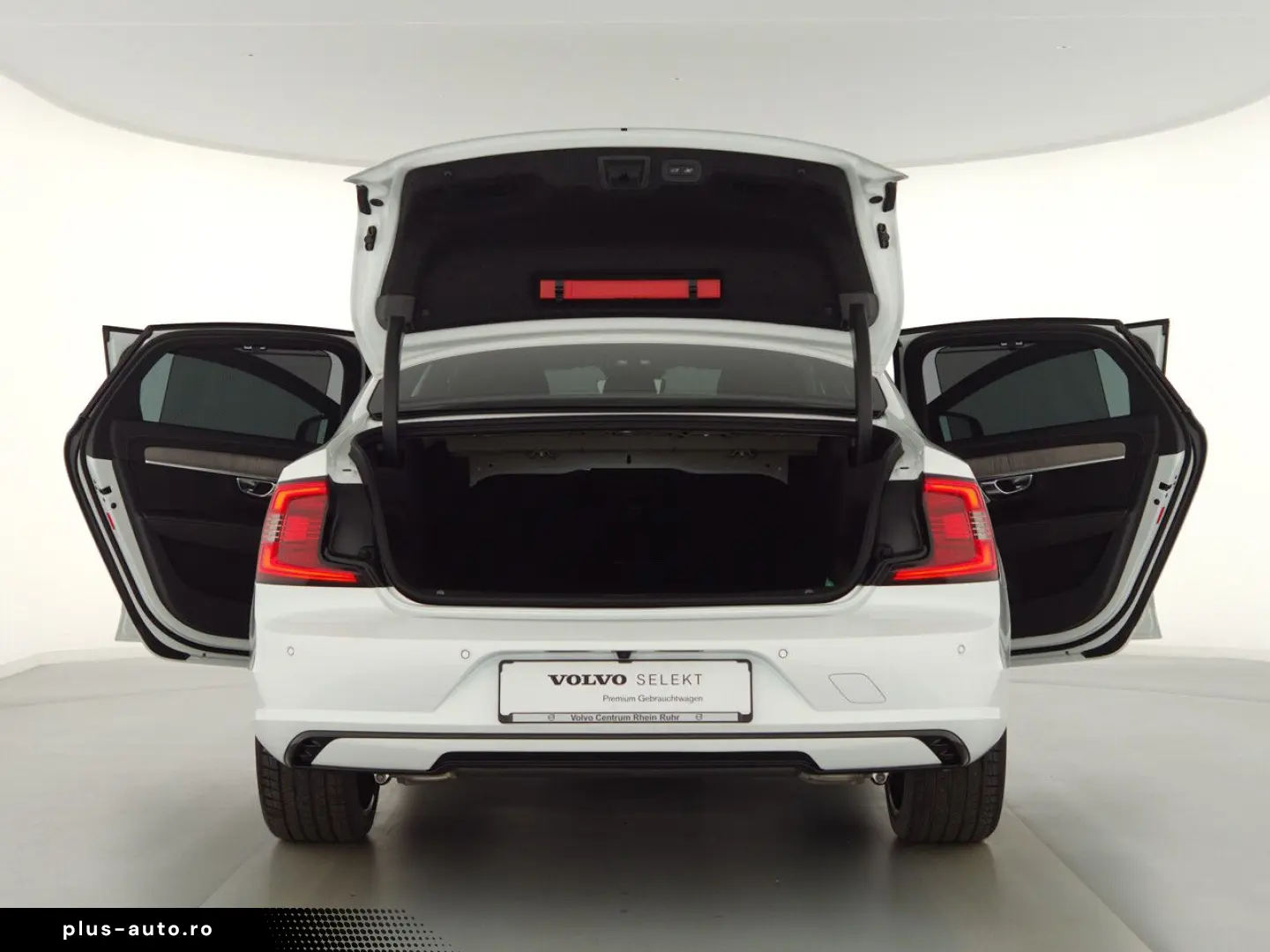 S90 B5 AWD Ultimate Dark LED DAB CarPlay Navi