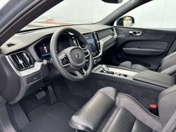 XC60 B5 AWD Ultimate Dark 360  ACC HUD H&K STHZ