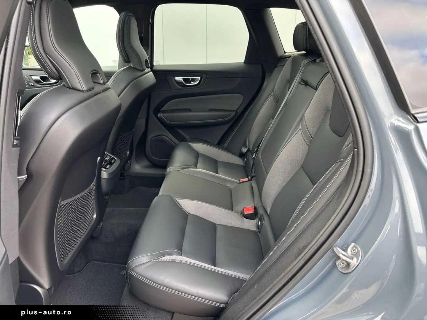 XC60 B5 AWD Ultimate Dark 360  ACC HUD H&K STHZ