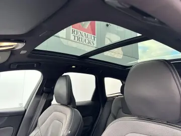 XC60 B5 AWD Ultimate Dark 360  ACC HUD H&K STHZ