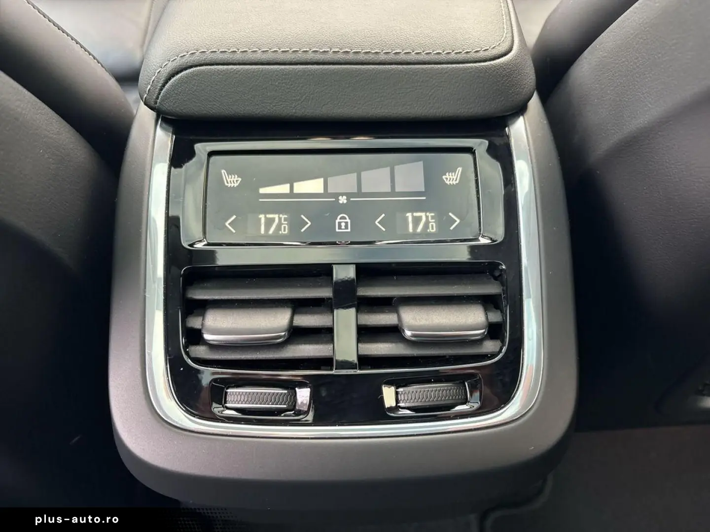 XC60 B5 AWD Ultimate Dark 360  ACC HUD H&K STHZ