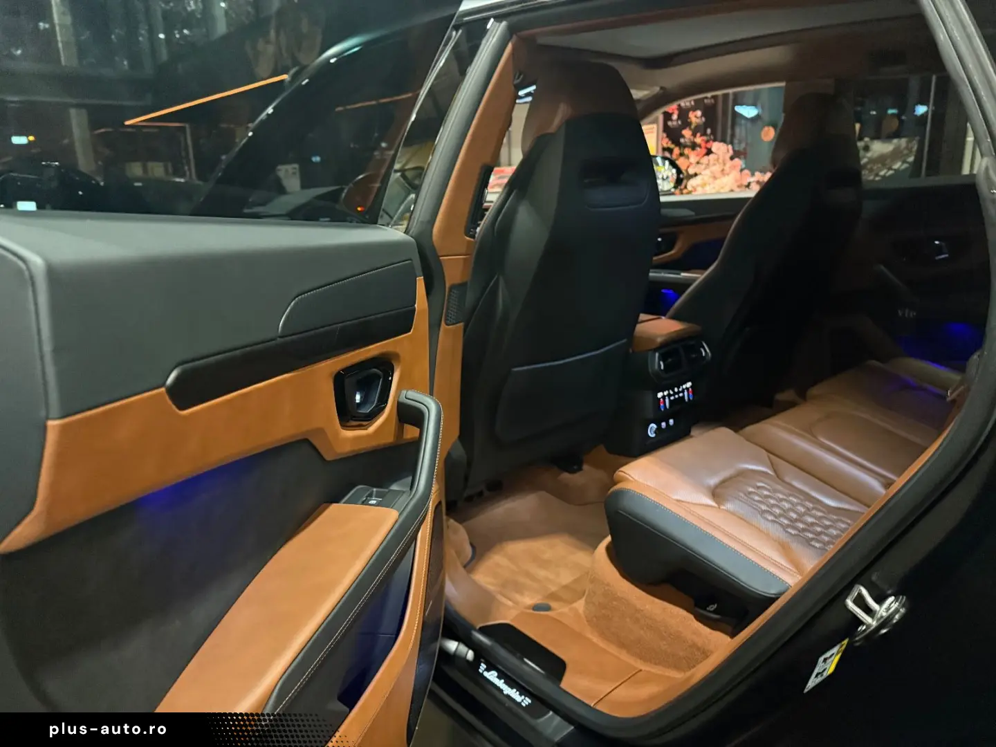 Urus S 4.0 V8 Sport Matt B&O AHK 23'' AKRAPOVIC