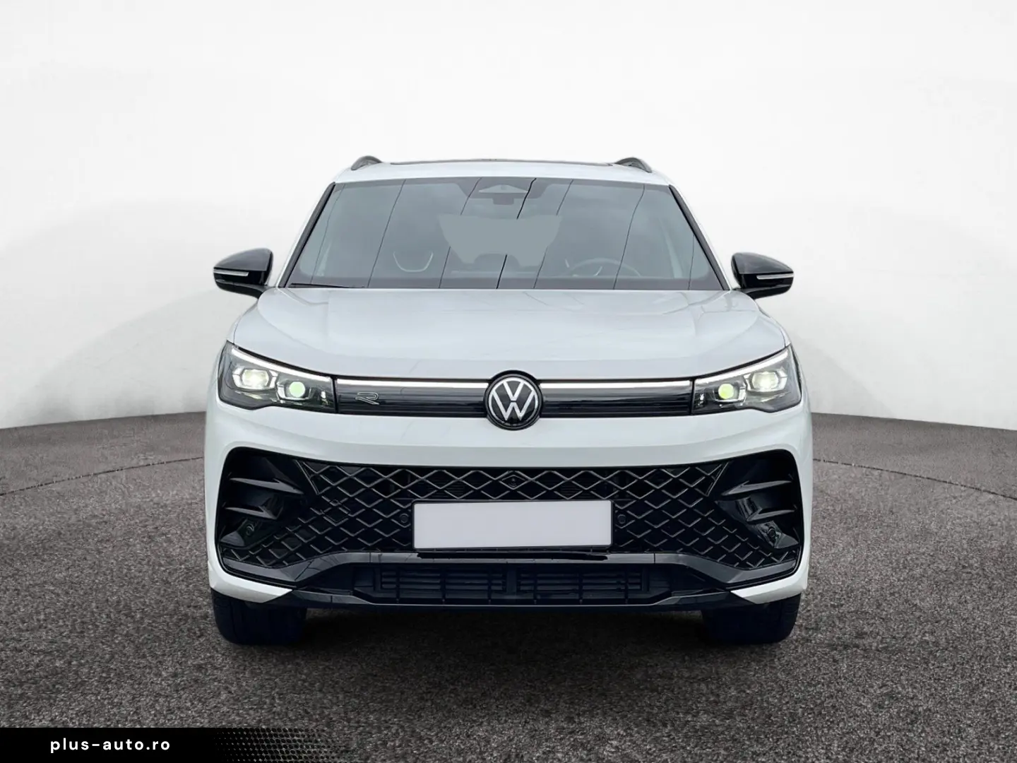 Tiguan R-Line 4Motion TDI DSG 20  AHK PANO BLACK