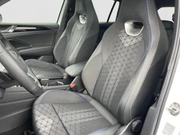 Tiguan R-Line 4Motion TDI DSG 20  AHK PANO BLACK