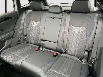 Tiguan R-Line 4Motion TDI DSG 20  AHK PANO BLACK