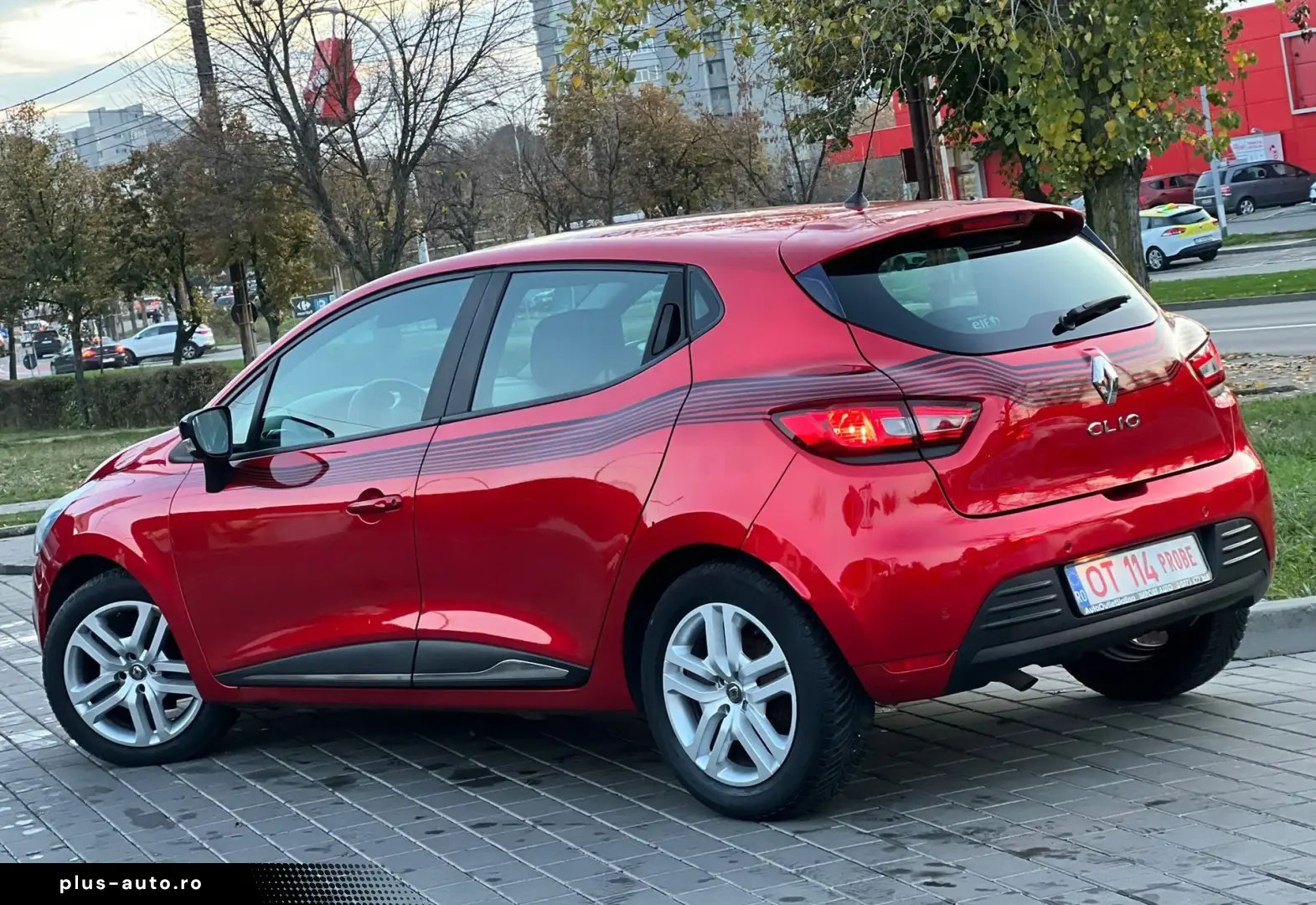 Renault Clio dCi 90 EDC Limited