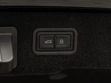 A8 50 TDI S-Line MASSAGE PANORAMA B&O MATRIX