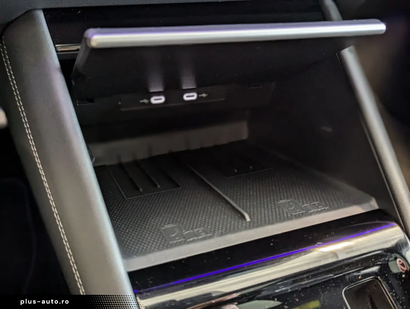 Tiguan 2.0TDI R-Line 4M Pano H K AHK Matrix 20