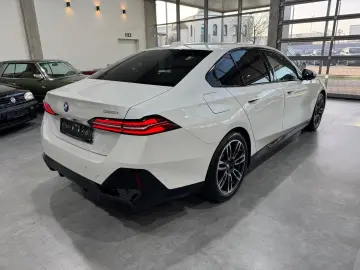520 i M Sport Carbon Memory H&K HUD  Live Cockpi