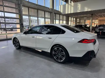 520 i M Sport Carbon Memory H&K HUD  Live Cockpi