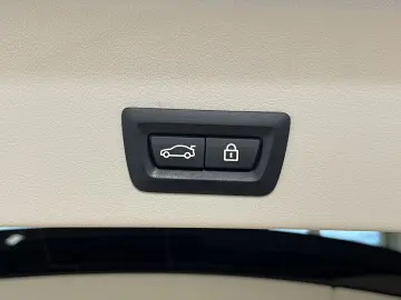 X3 xDrive 30e Luxury-Line HUD H&K Leather