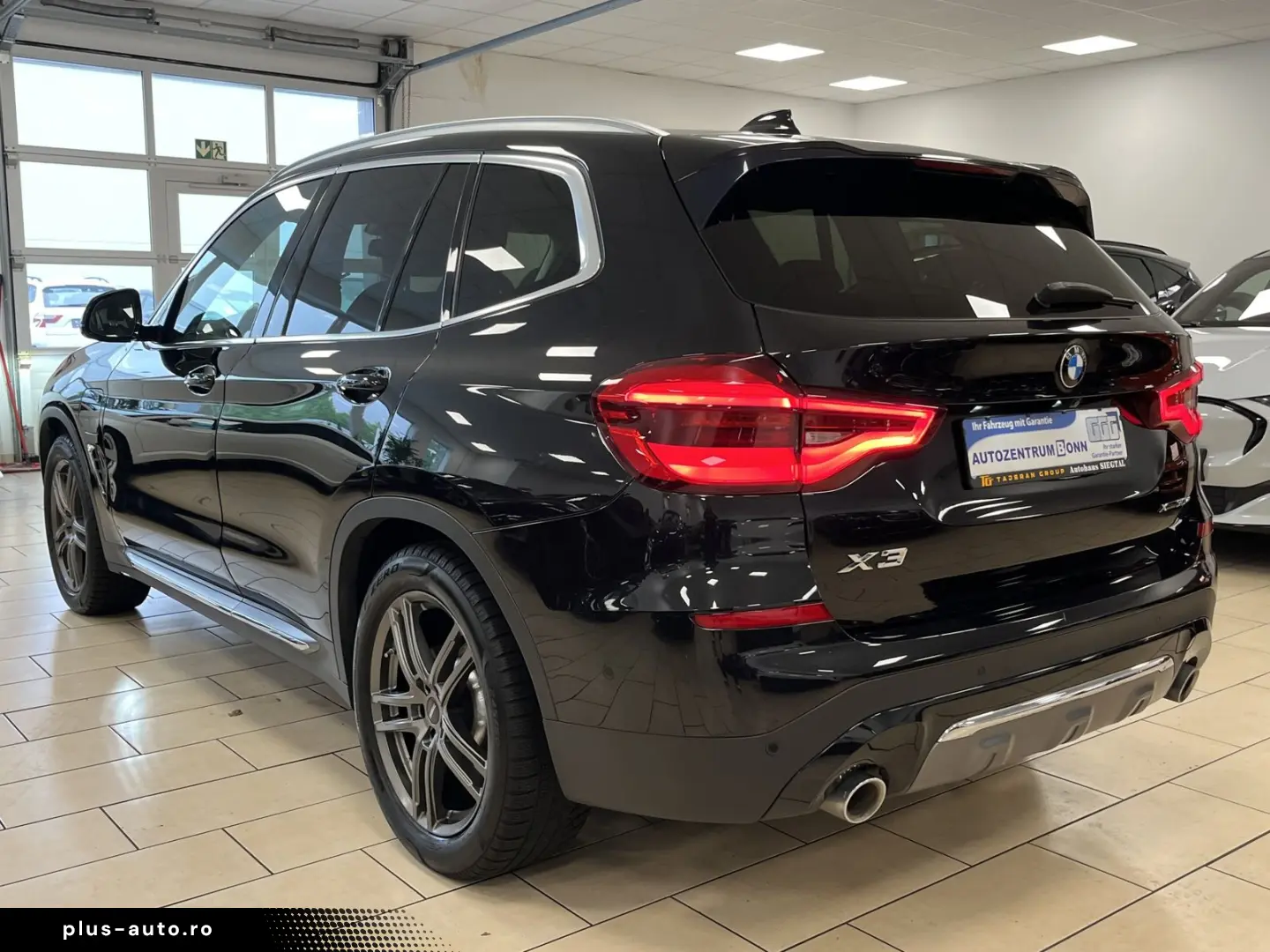 X3 xDrive 30e Luxury-Line HUD H&K Leather