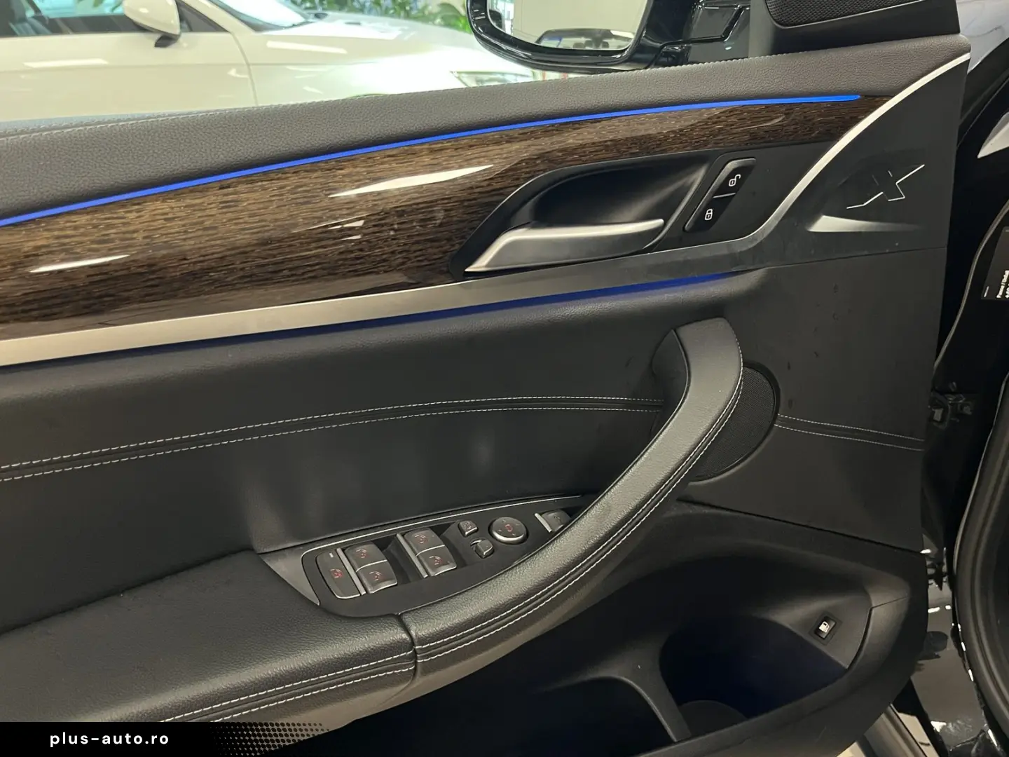 X3 xDrive 30e Luxury-Line HUD H&K Leather