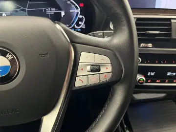 X3 xDrive 30e Luxury-Line HUD H&K Leather