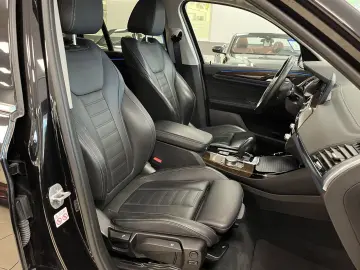 X3 xDrive 30e Luxury-Line HUD H&K Leather