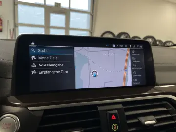 X3 xDrive 30e Luxury-Line HUD H&K Leather