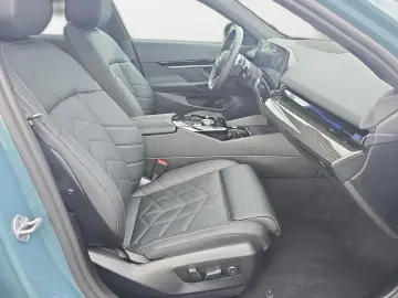 520 i M-Sport AHK Head-Up Pano ACC H K-Sound 360