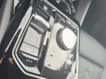 520 i M-Sport AHK Head-Up Pano ACC H K-Sound 360