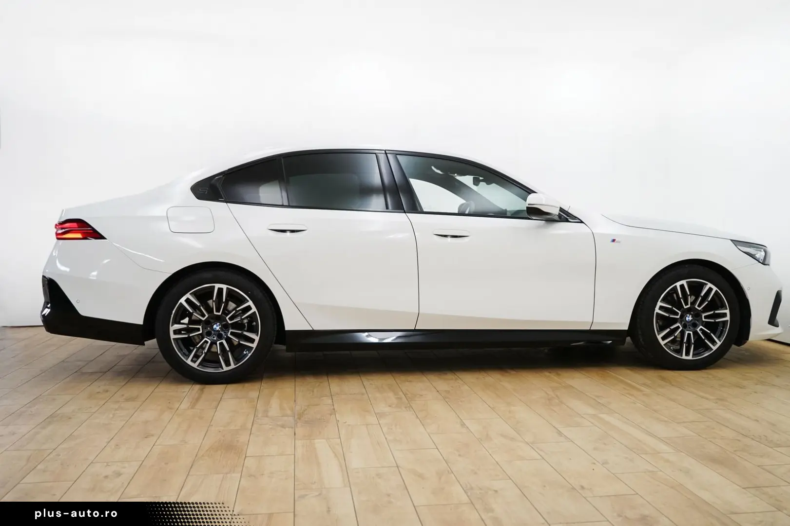 520d Limousine [M Sport  AHK  ACC  RFK  LRH]