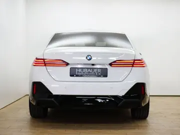 520d Limousine [M Sport  AHK  ACC  RFK  LRH]