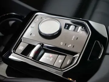 520d Limousine [M Sport  AHK  ACC  RFK  LRH]