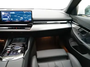 520d Limousine [M Sport  AHK  ACC  RFK  LRH]