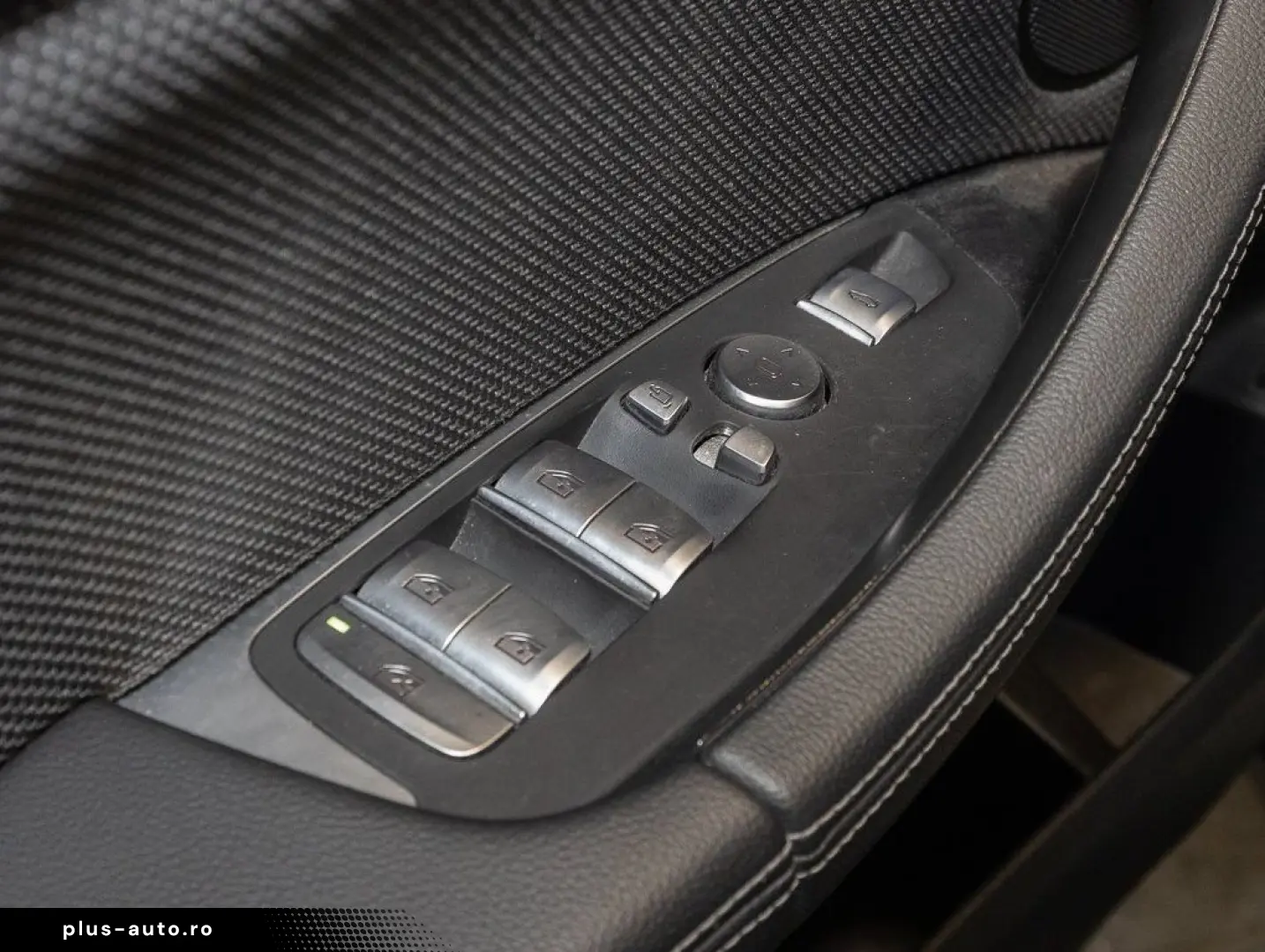 X3 xDrive30e xLine HUD 360