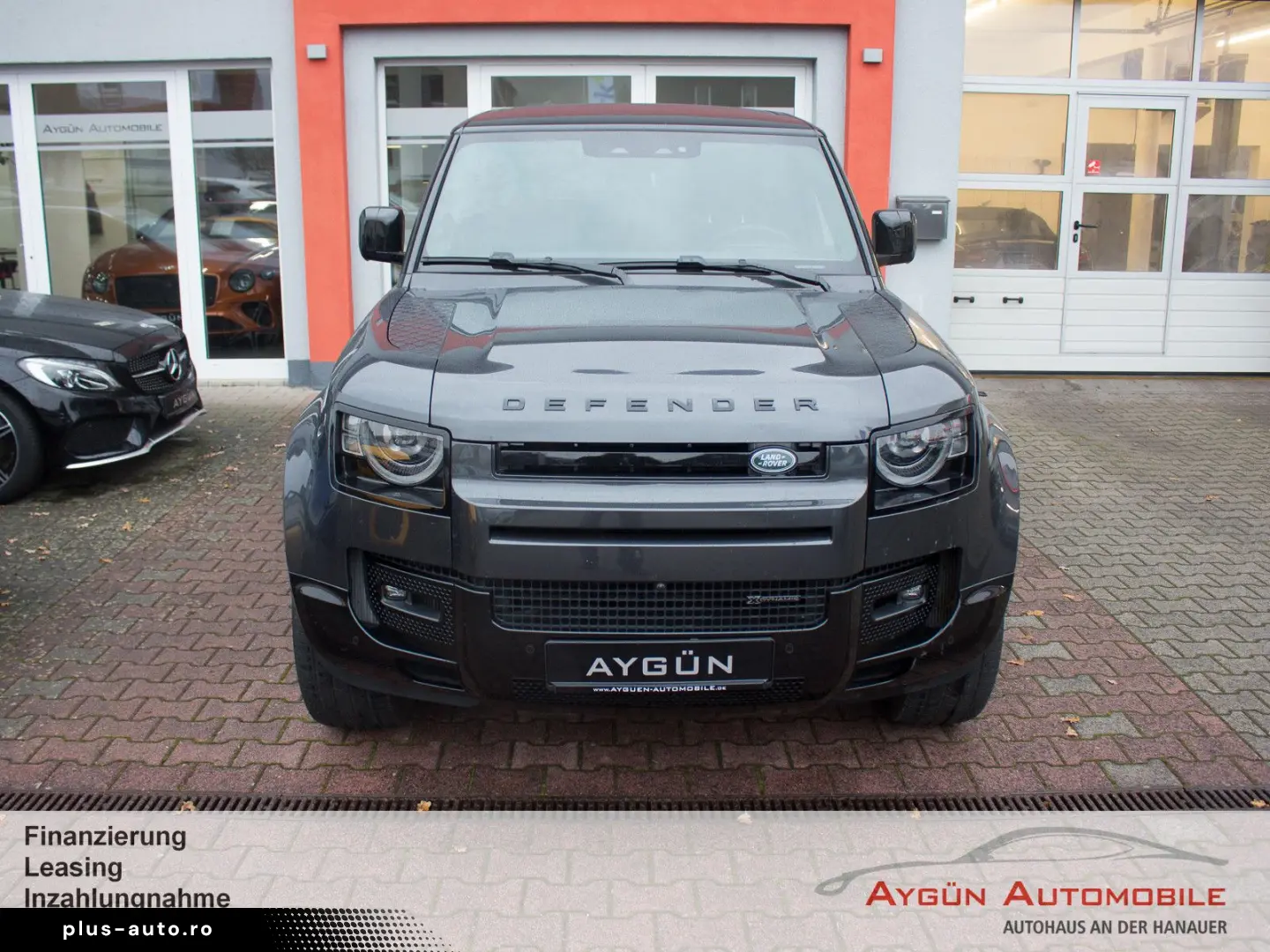 Defender 90 P400 X-DYNAMIC HSE Pano 22-Zoll AHK