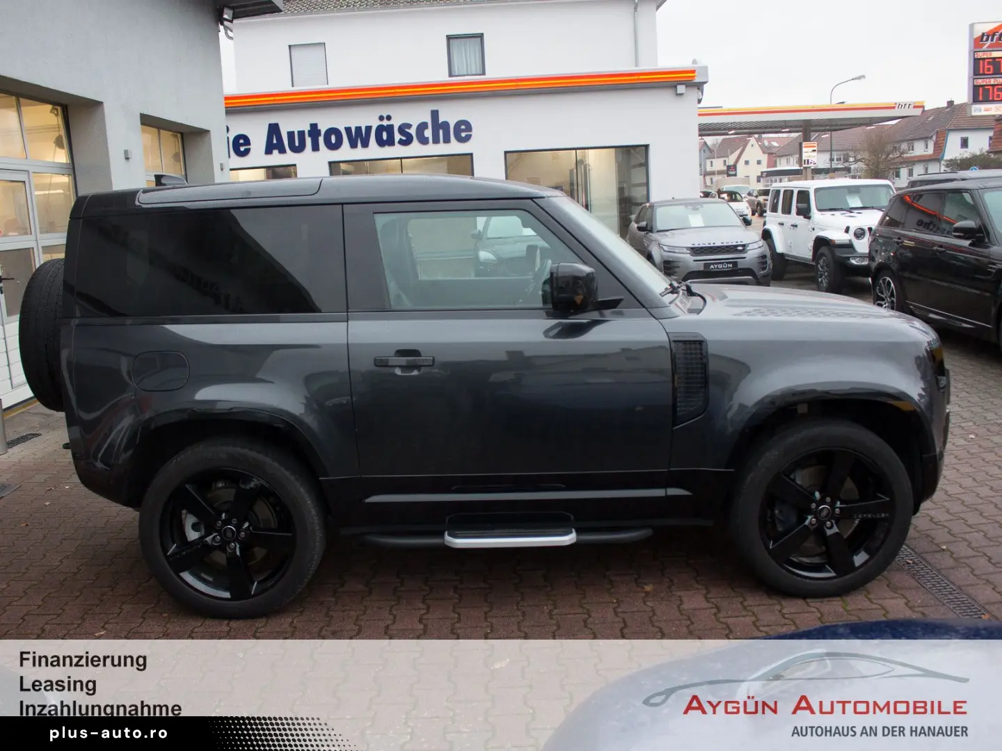 Defender 90 P400 X-DYNAMIC HSE Pano 22-Zoll AHK