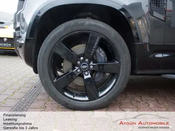 Defender 90 P400 X-DYNAMIC HSE Pano 22-Zoll AHK