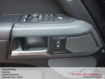 Defender 90 P400 X-DYNAMIC HSE Pano 22-Zoll AHK