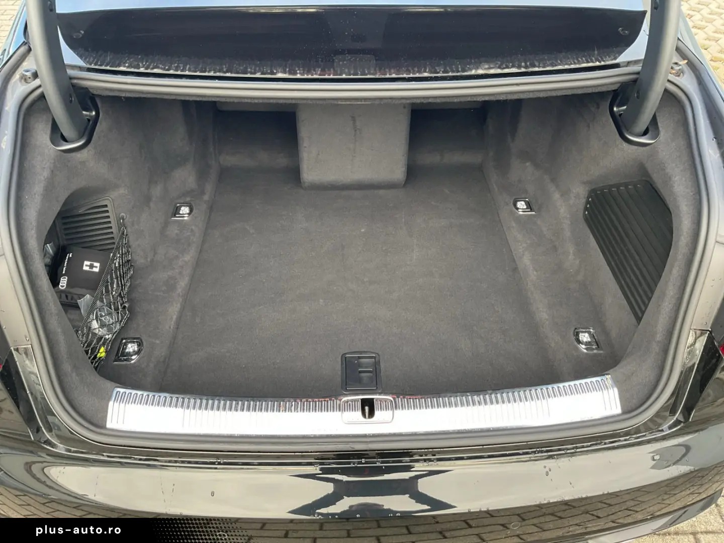 S8 TFSI  dig. Matrix Pano AHK Standhzg