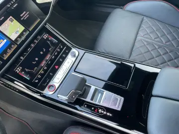 S8 TFSI  dig. Matrix Pano AHK Standhzg