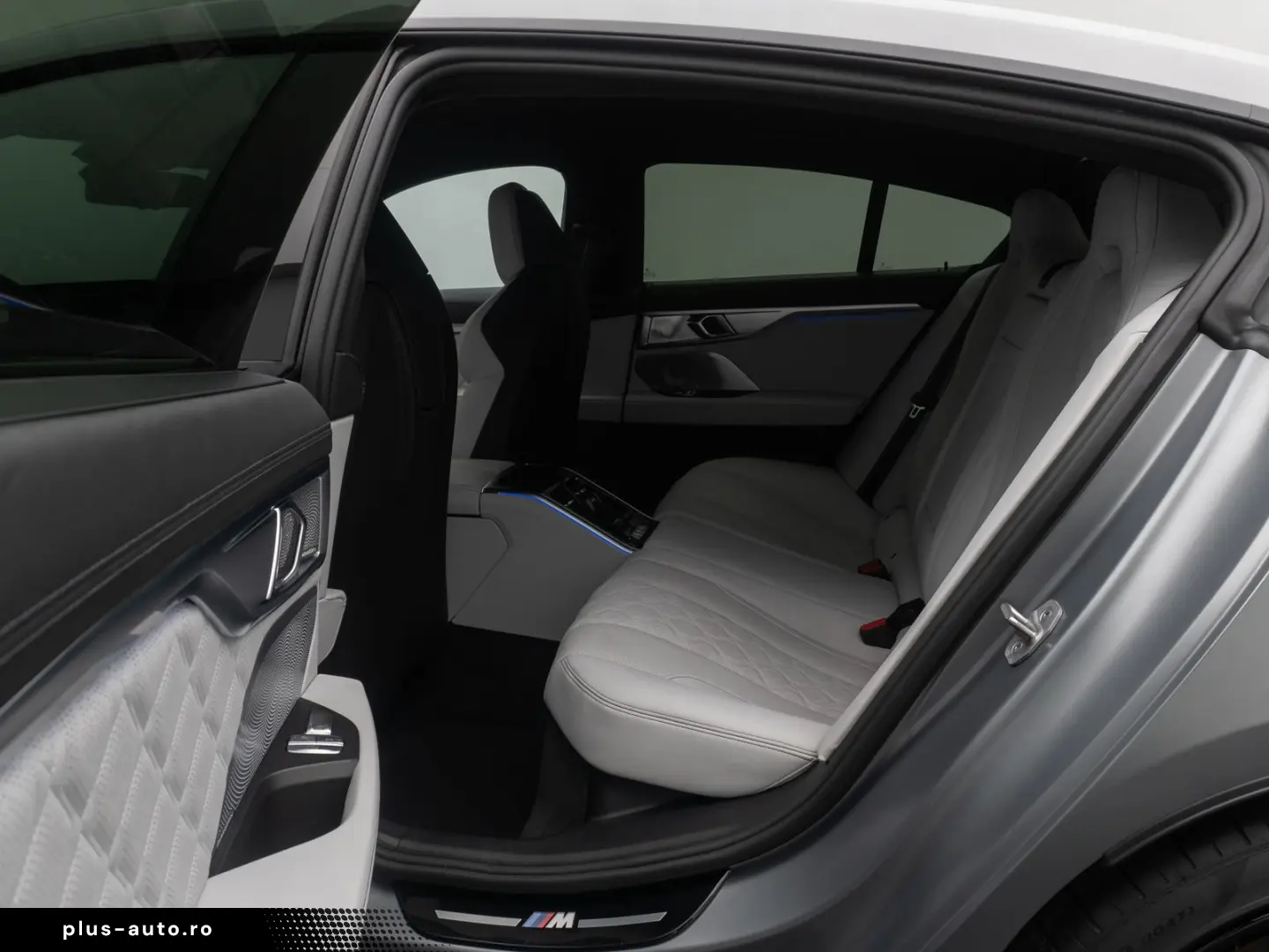 M8 Competition Gran Coupé Laser 360 B&W HUD Voll