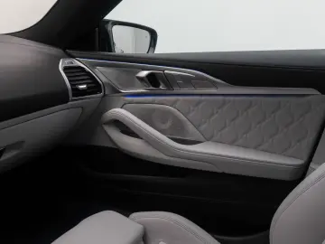 M8 Competition Gran Coupé Laser 360 B&W HUD Voll