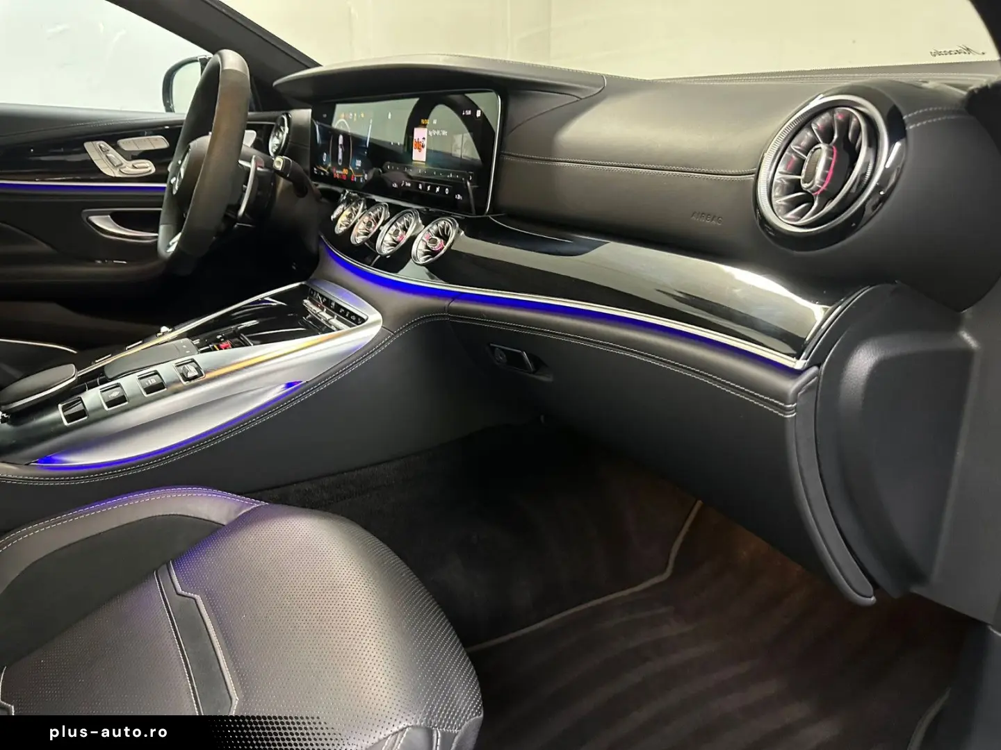 GT 63  S E Performance  SHD CARBON HECKS HEADUP