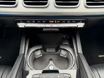 GLE 450d 4M Coupe AMG NIGHT HUD PAN BUR LUFT 22